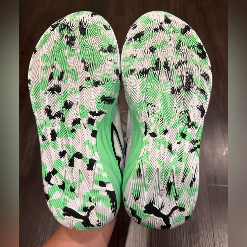 Puma White and Mint Green Sneakers - Picture 8 of 10